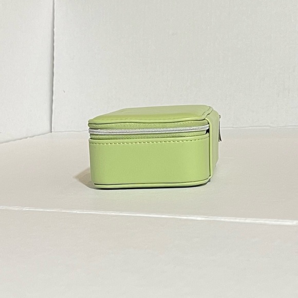 LOUENHIDE Mint Green Leather Jewelry Case - Picture 10 of 16